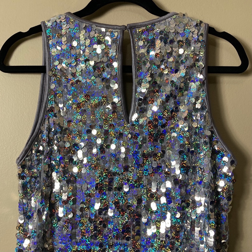 NWT Smythe Deep V Midi Dress in Silver Pailette - Picture 6 of 12